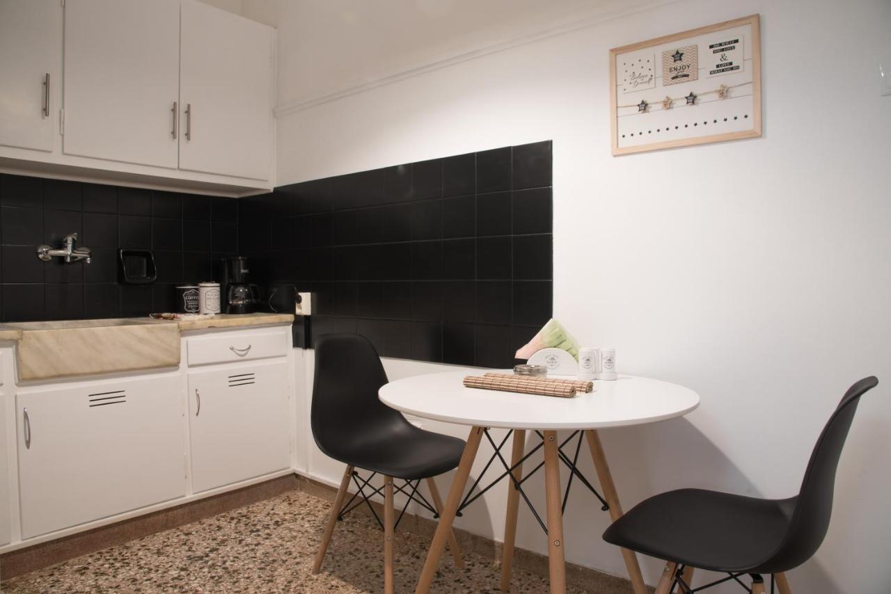 Messolonghi Square Apartment Aten Exteriör bild